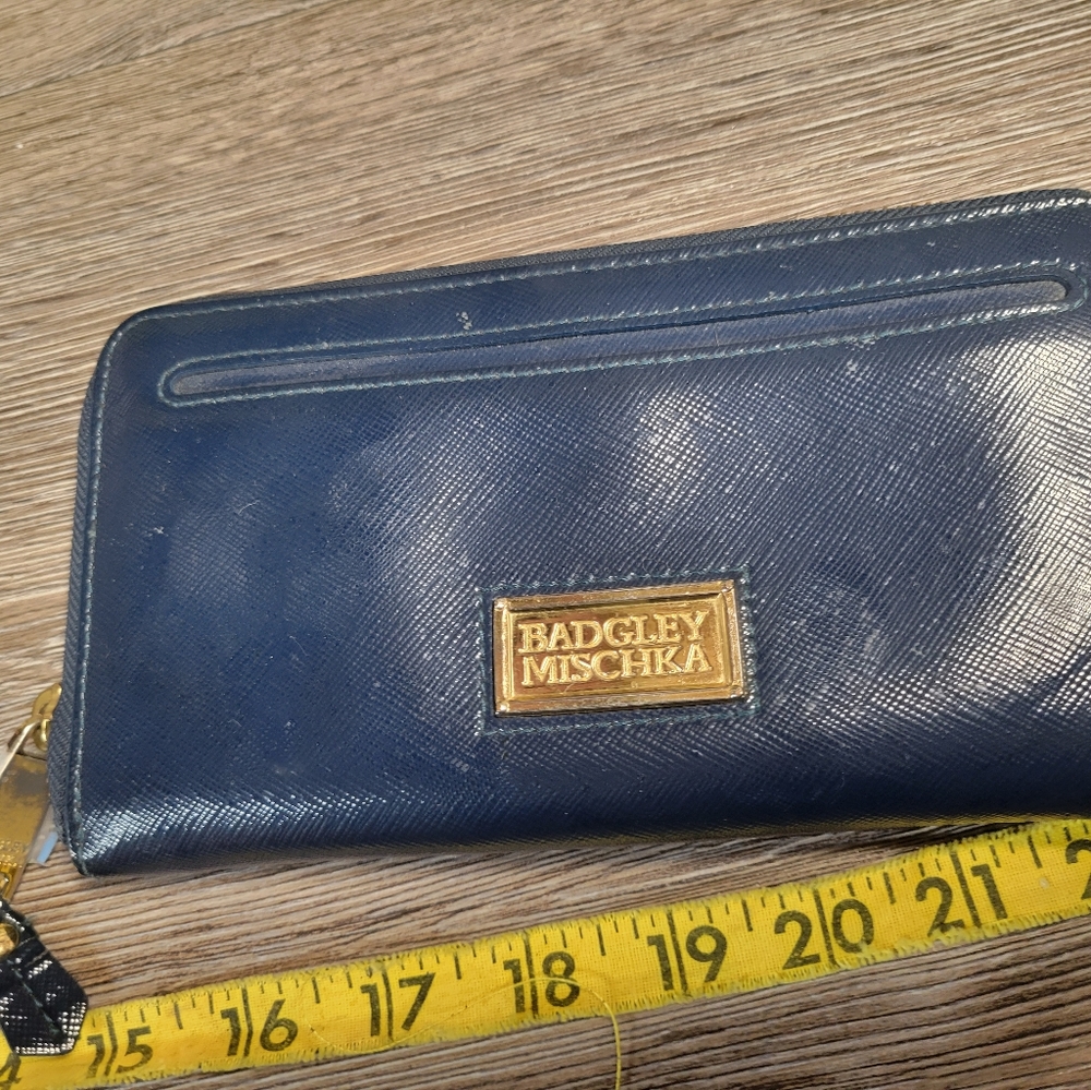 Badgley Mischka Blue Leather Wallet